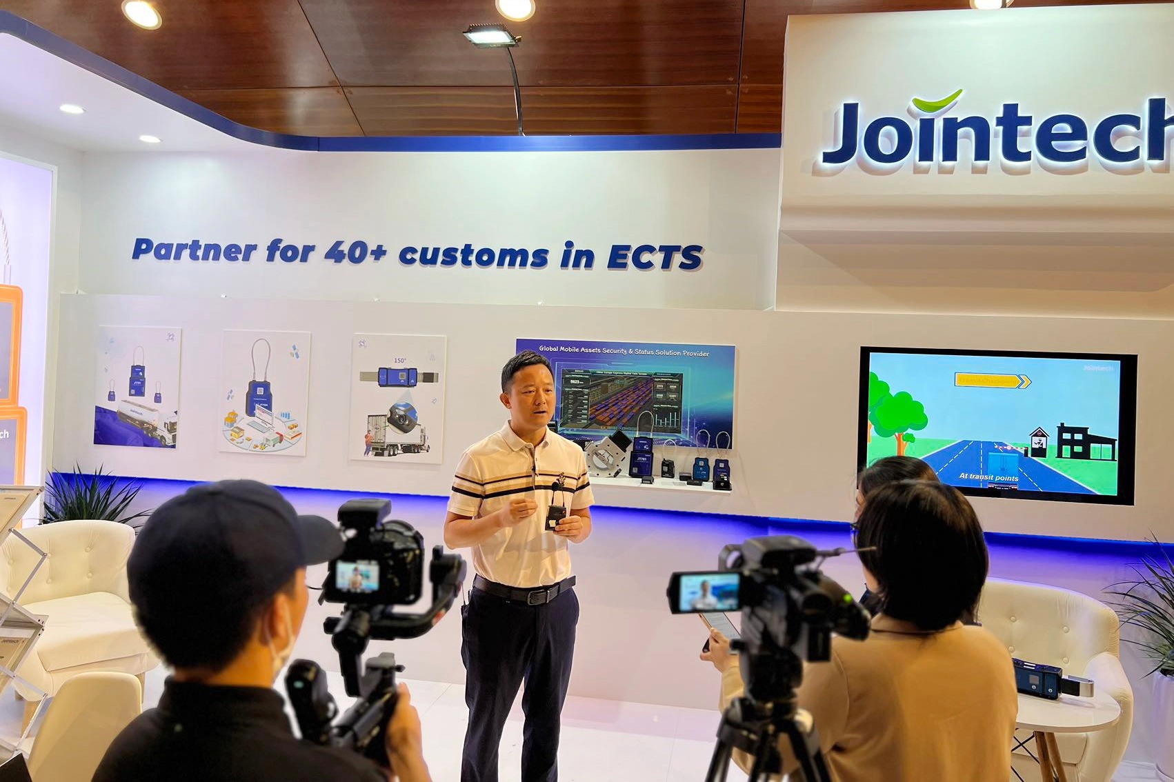 最新の会社の事例について JOINTECH & Vietnam Customs: Co-Creating a Nationwide Smart Supervision Network for In-Transit Cargo